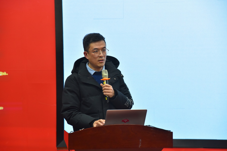 1 郑长宏_调整大小.jpg