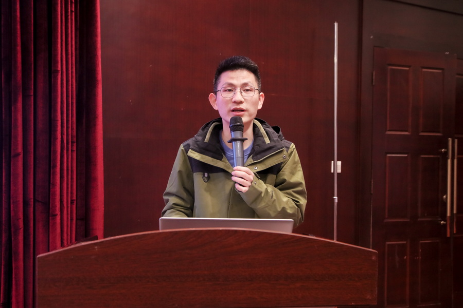 2 夏小刚_调整大小.jpg